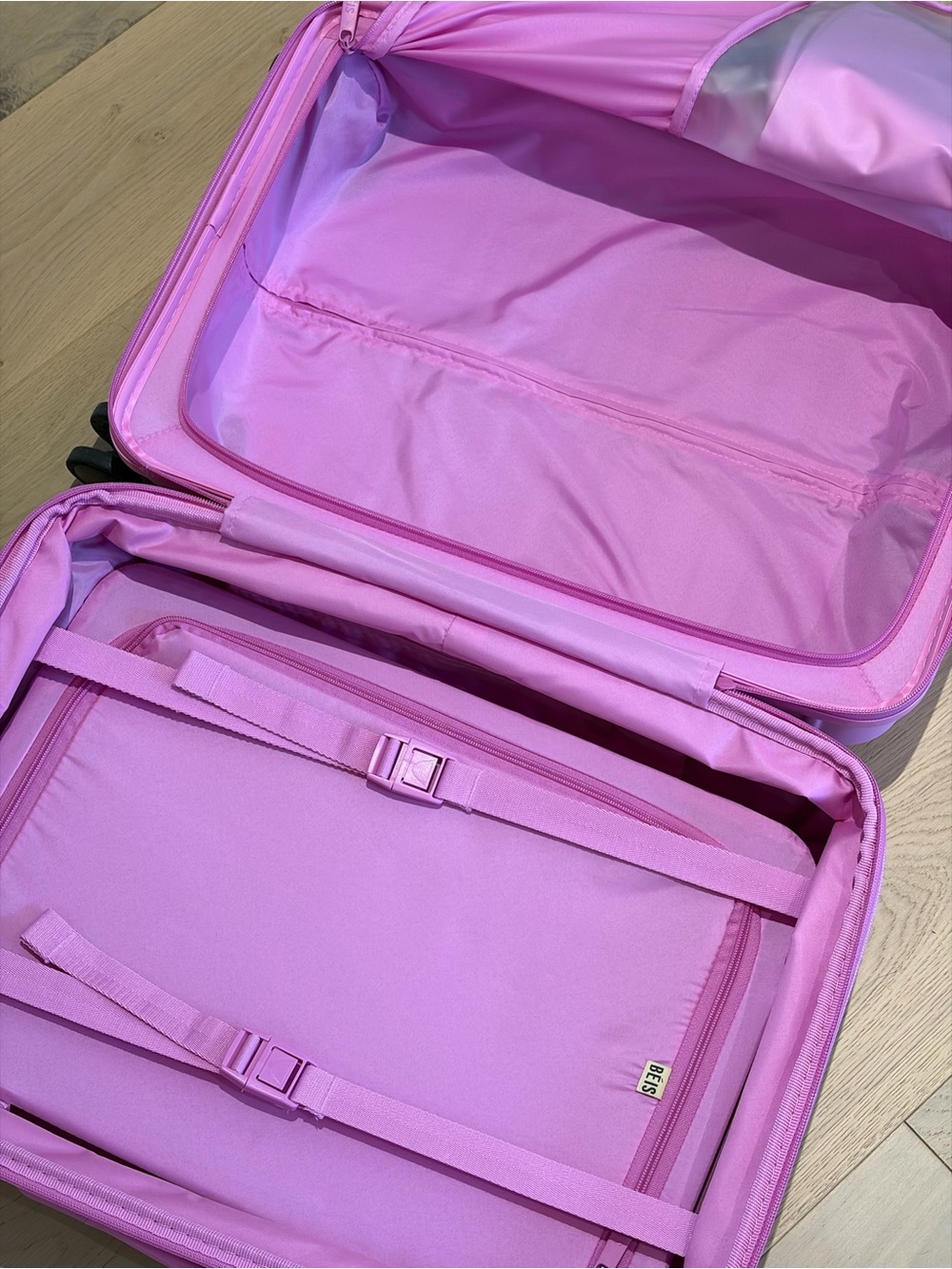 Carry-On Roller in Raspberry - Picture 5 of 5